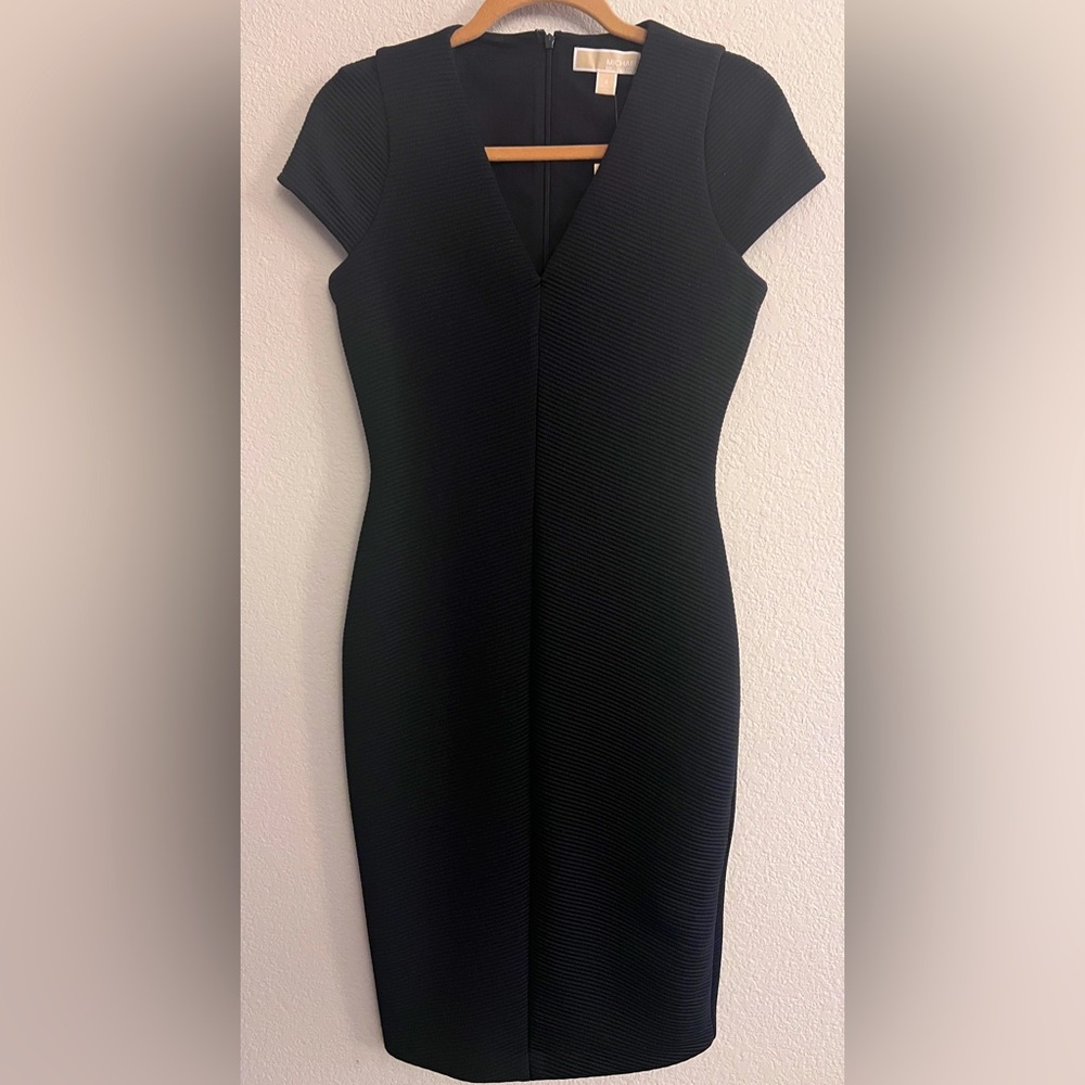 Michael Kors Black V Neck Cap Sleeve Dress NWT